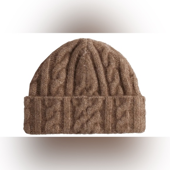 Kith Cable Knit Beanie ‘QuickSand’ - Picture 6 of 6